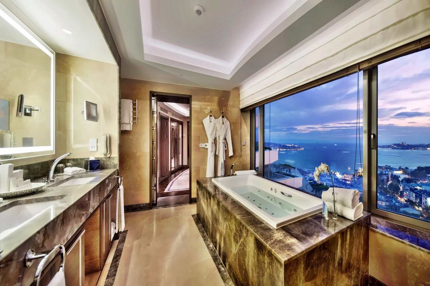 Conrad Istanbul Bosphorus
