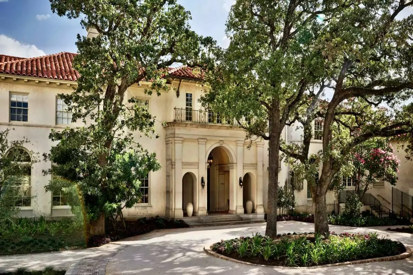Commodore Perry Estate