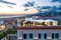 Thumbnail Hotel Plaza e de Russie