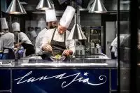 Thumbnail Hotel Plaza e de Russie
