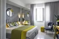 Thumbnail Hotel Plaza e de Russie