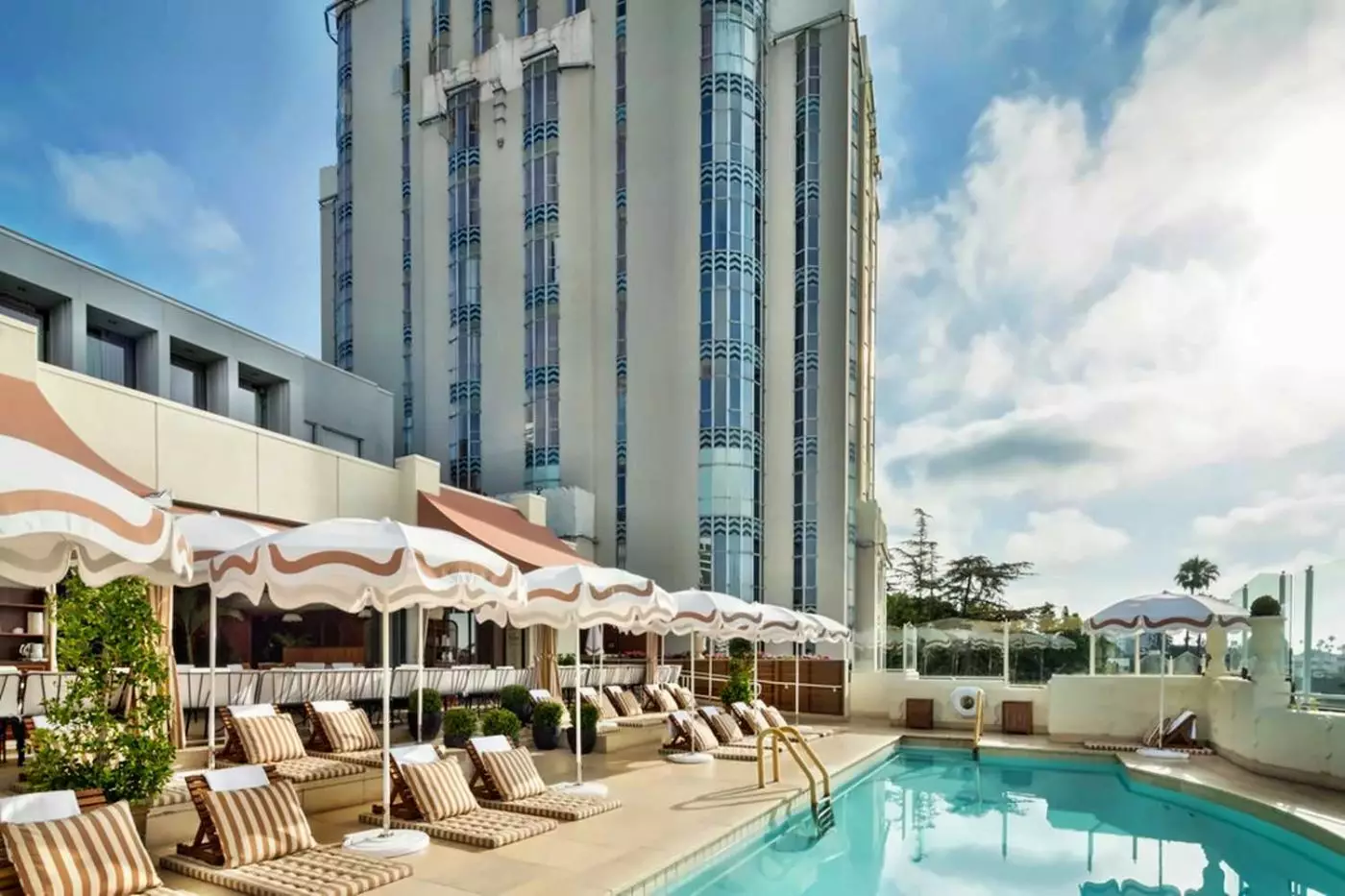 Sunset Tower Hotel