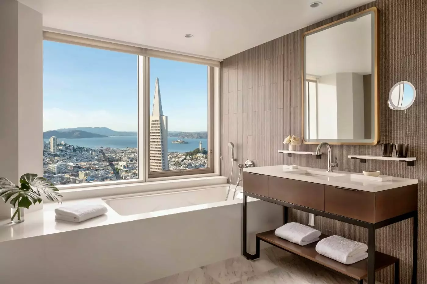 Four Seasons Hotel San Francisco at Embarcadero