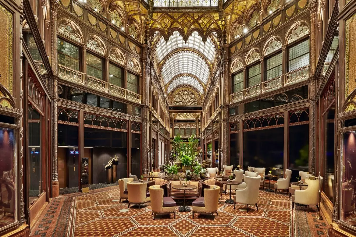 Parisi Udvar Hotel Budapest