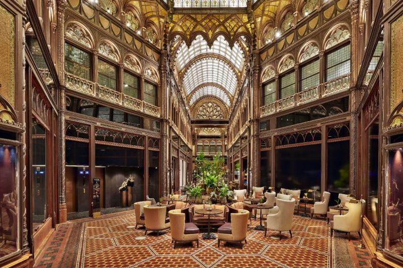 Parisi Udvar Hotel Budapest