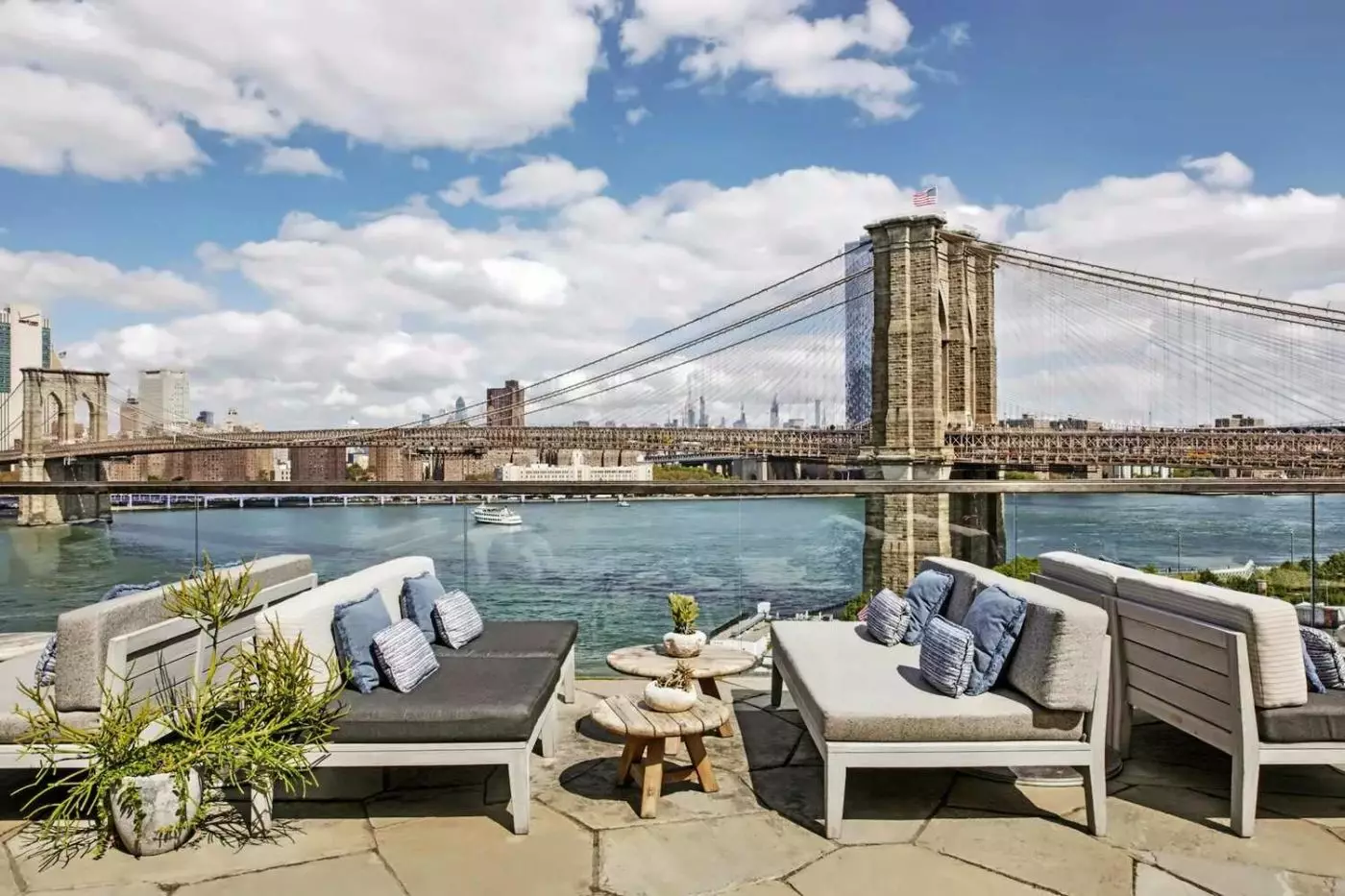 1 Hotel Brooklyn Bridge