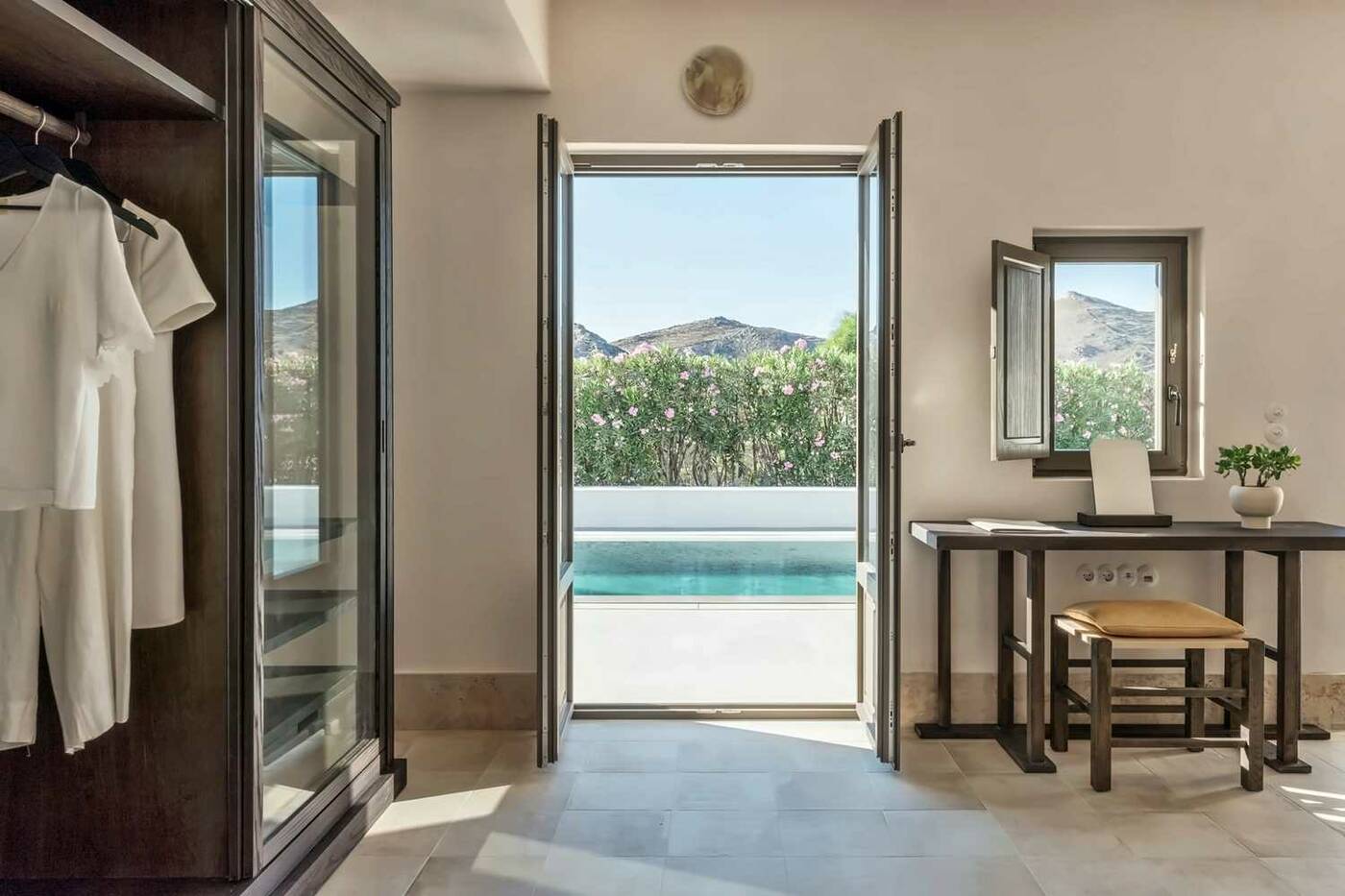 Parilio Hotel Paros