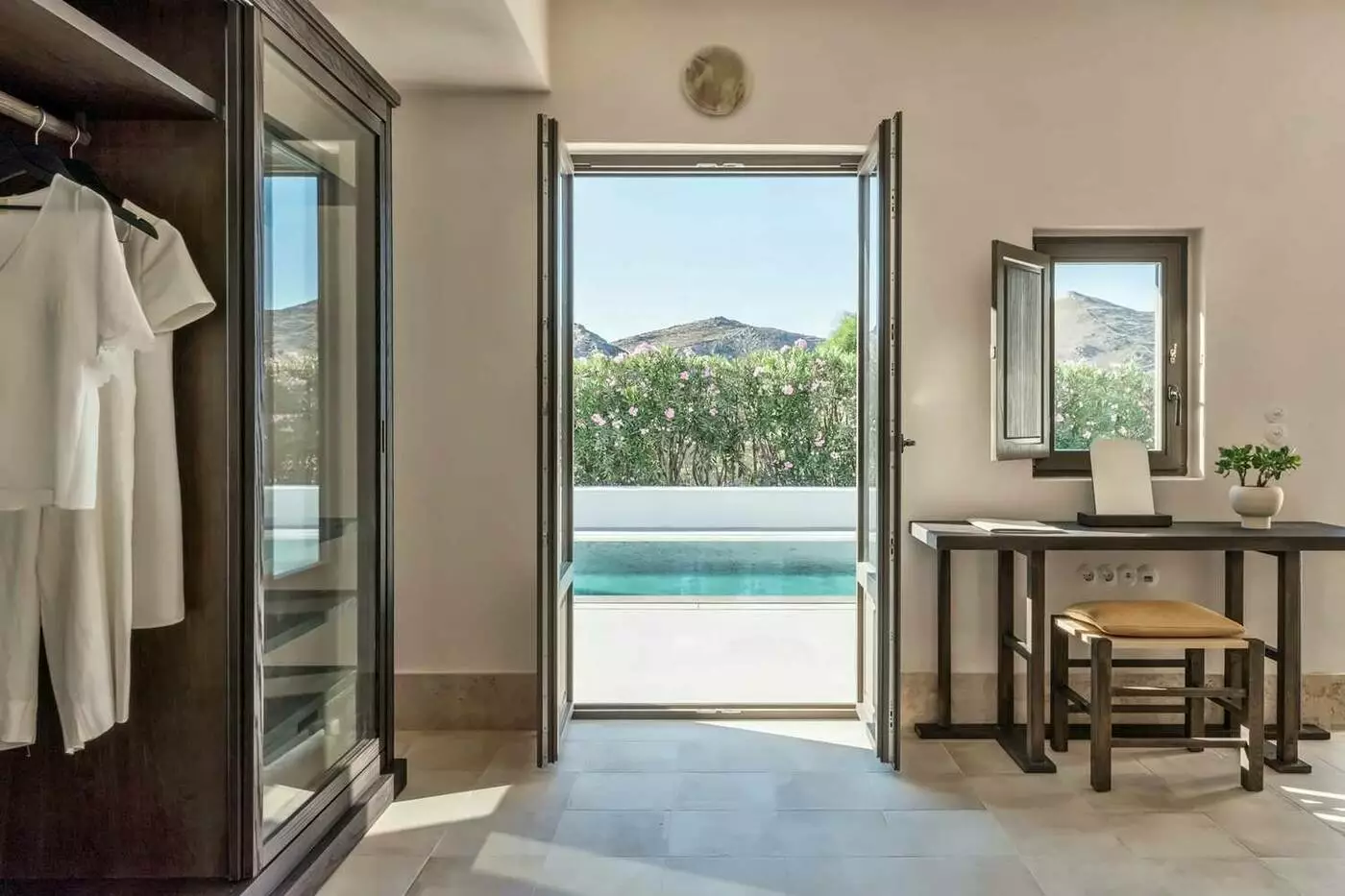 Parilio Hotel Paros