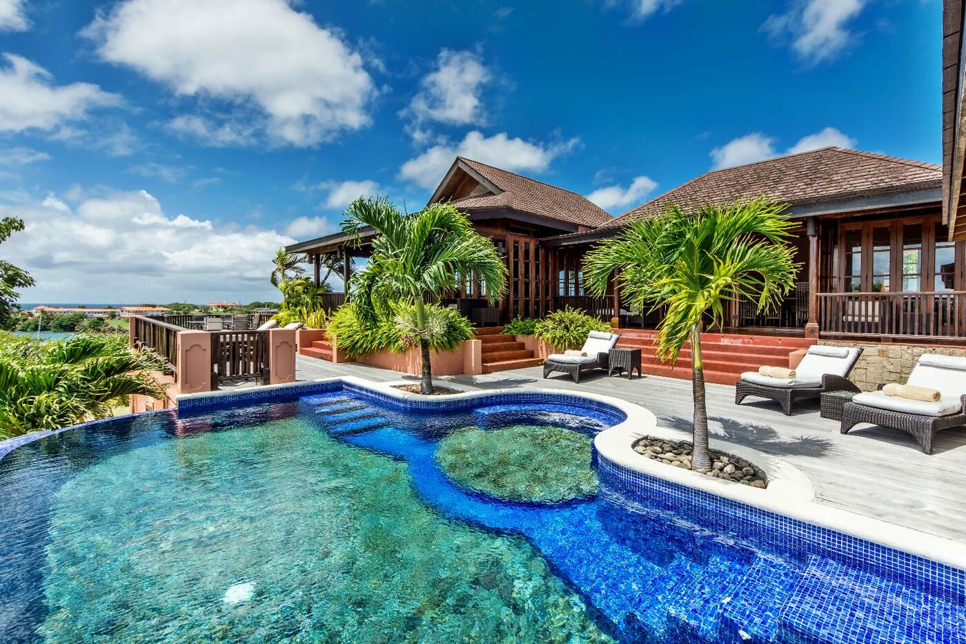 Calabash Luxury Boutique Hotel