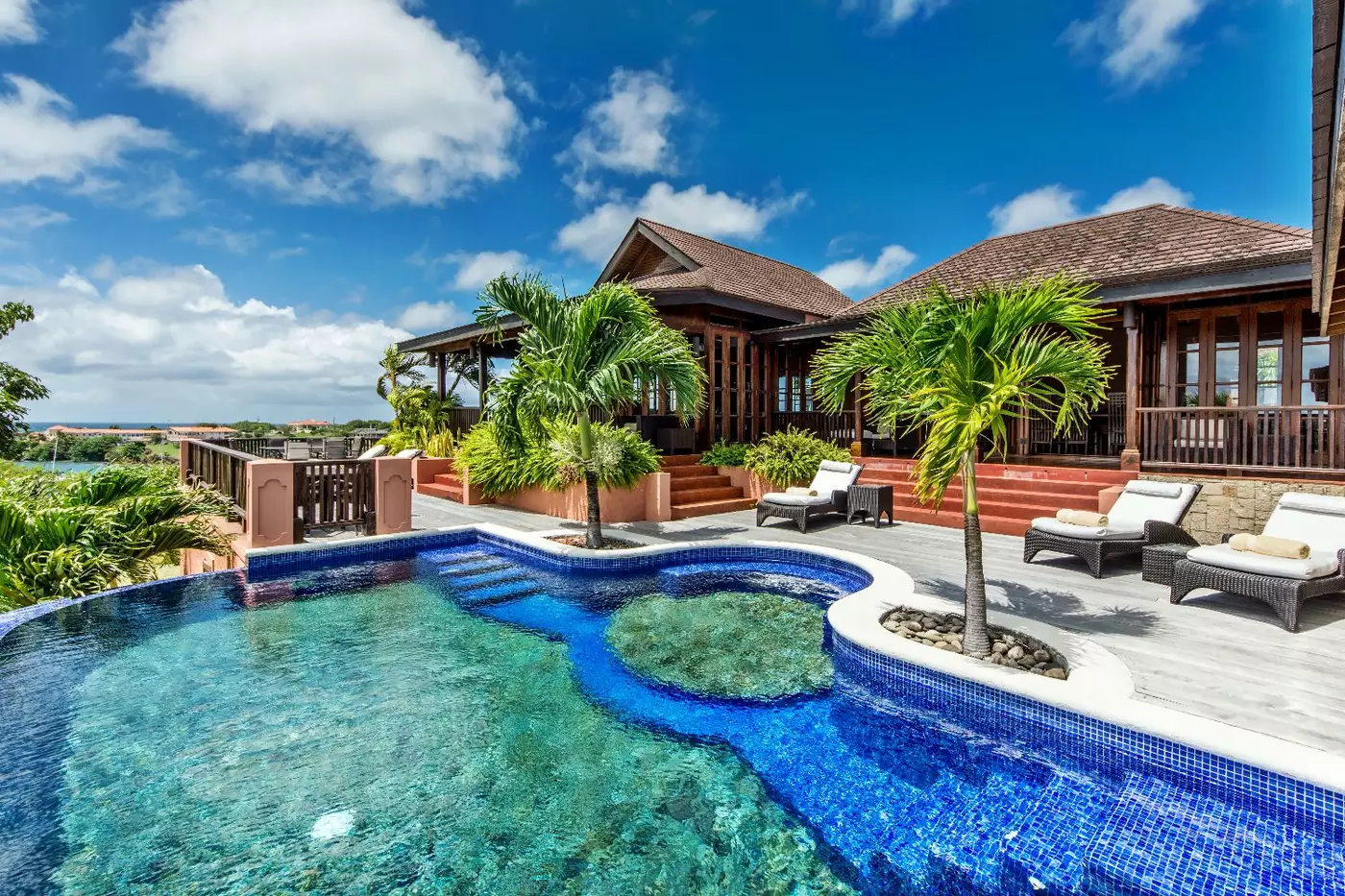 Calabash Luxury Boutique Hotel
