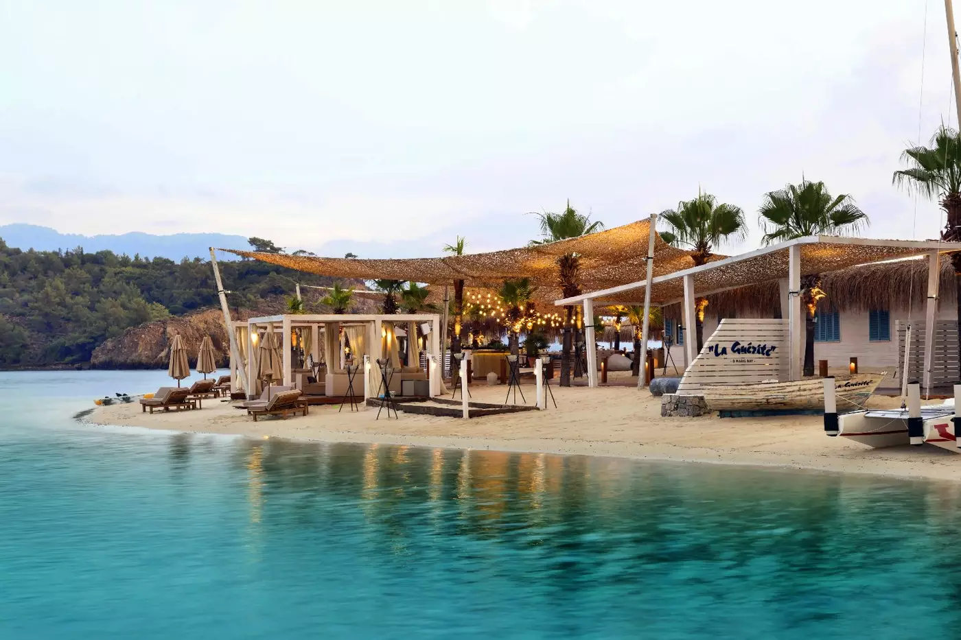 D Maris Bay