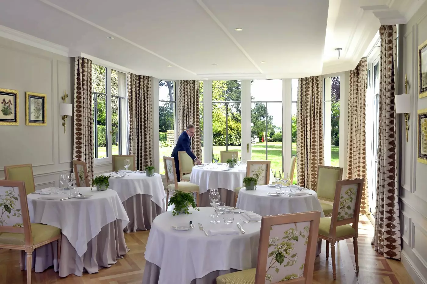 Chateau La Cheneviere