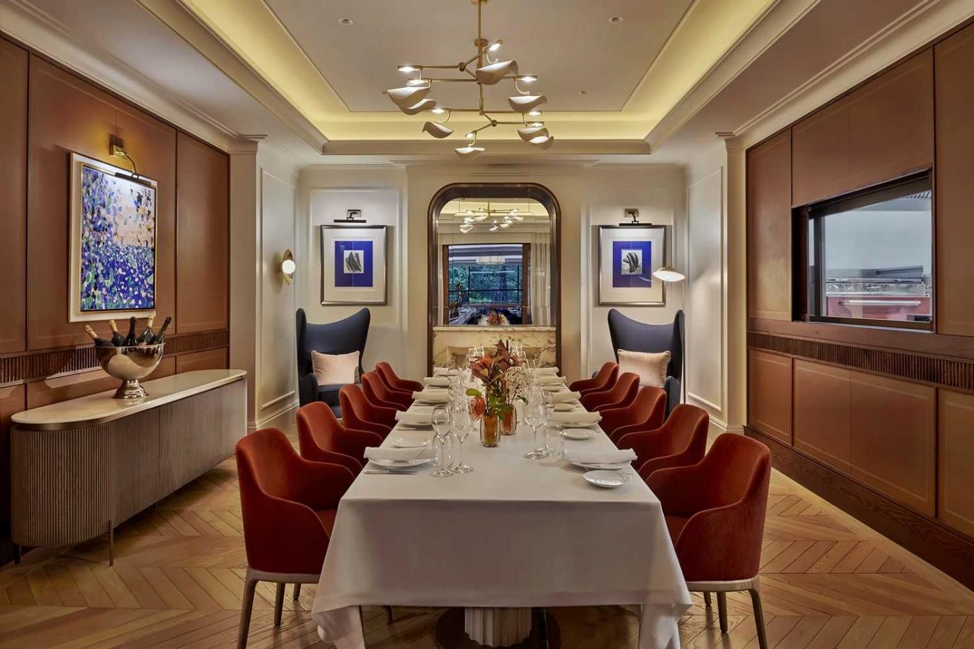 Jumeirah Carlton Tower