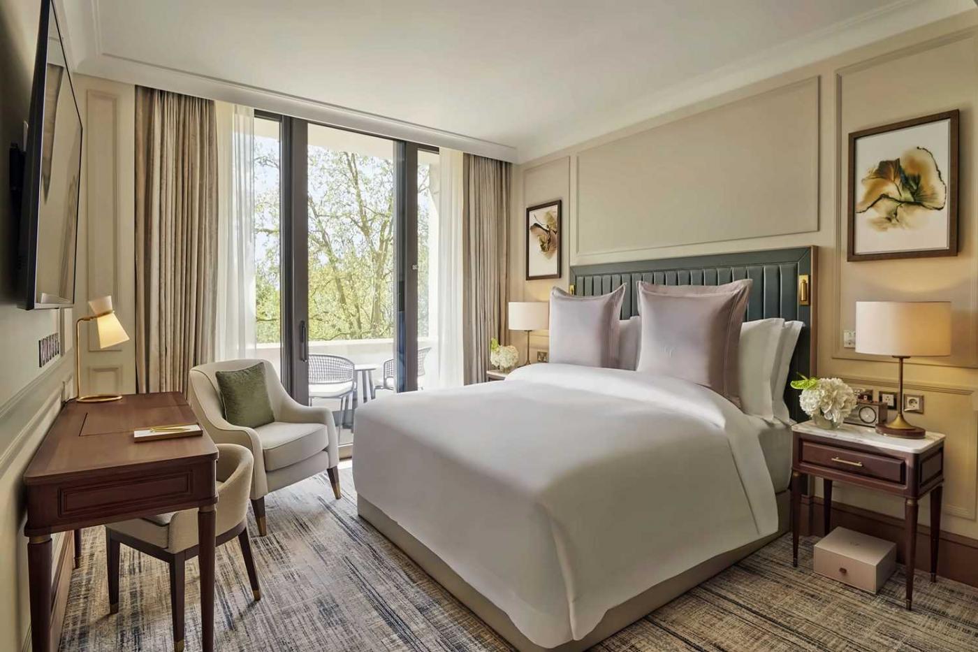 Jumeirah Carlton Tower