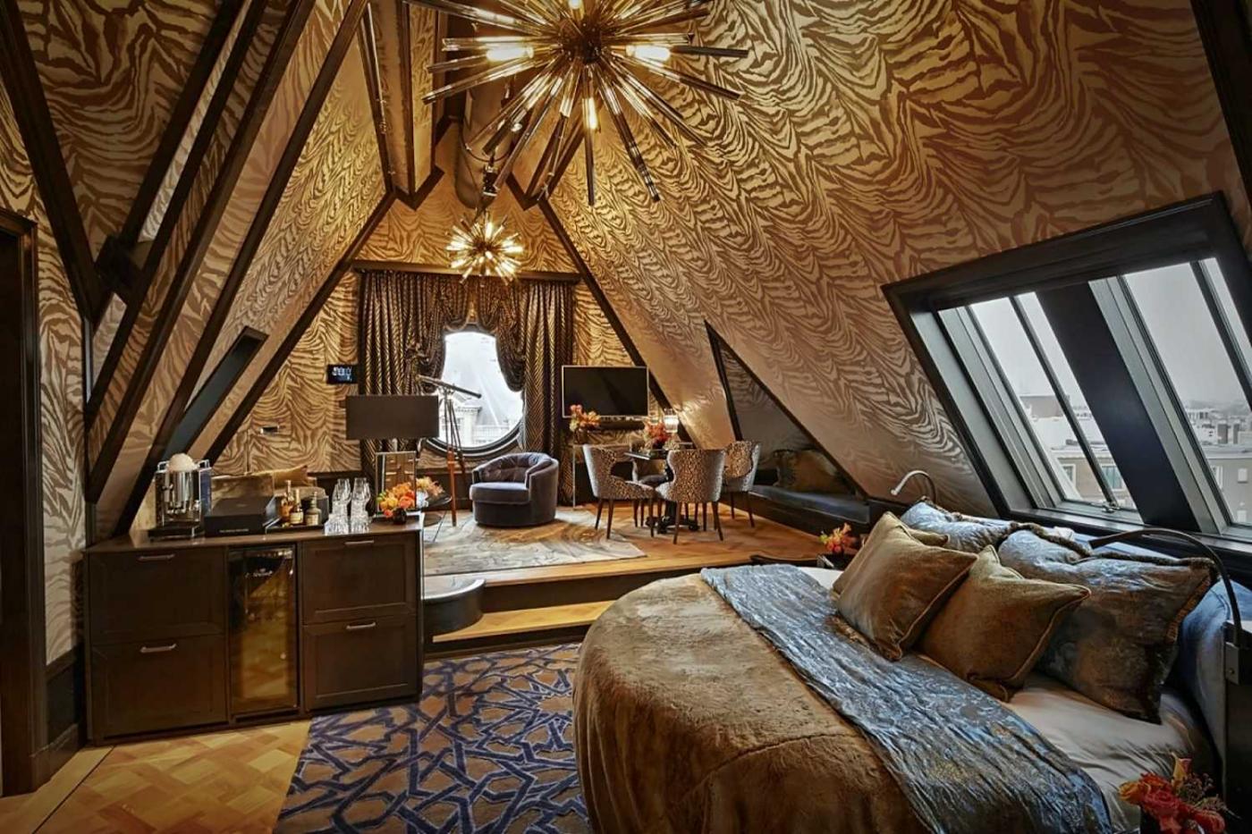 Hotel TwentySeven