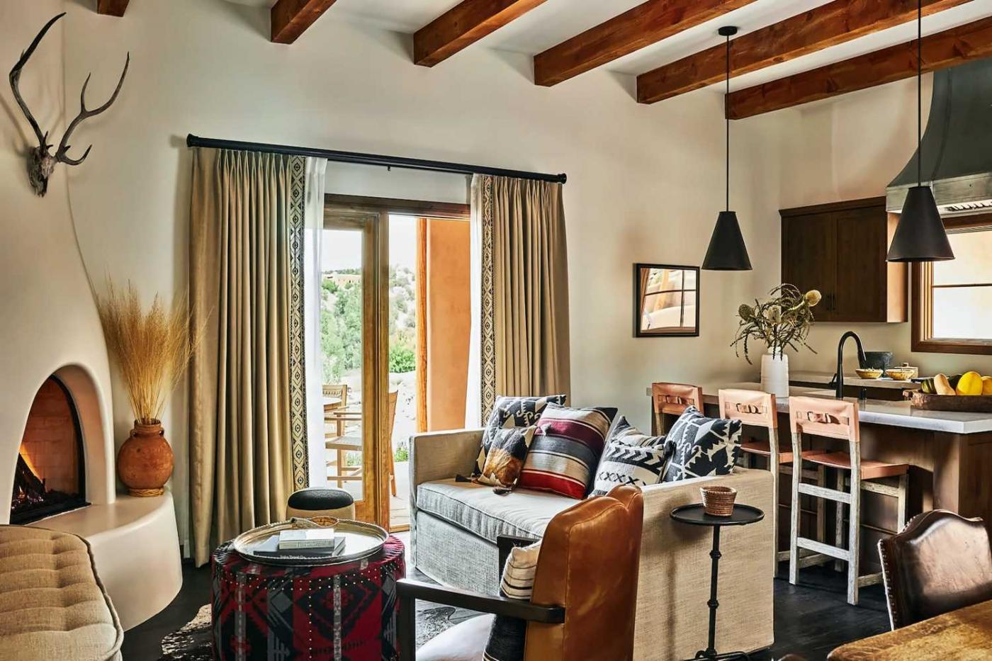 Bishop's Lodge, Auberge Collection