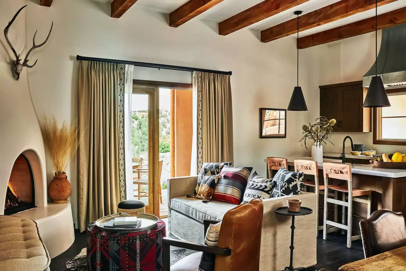 Bishop's Lodge, Auberge Collection