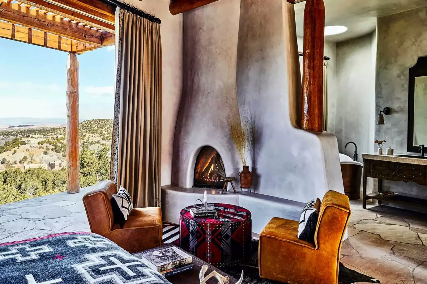 Bishop's Lodge, Auberge Collection