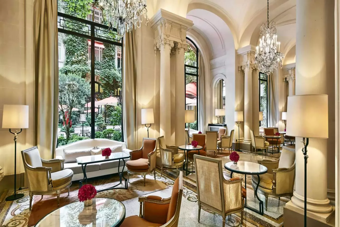 Hotel Plaza Athenee Paris