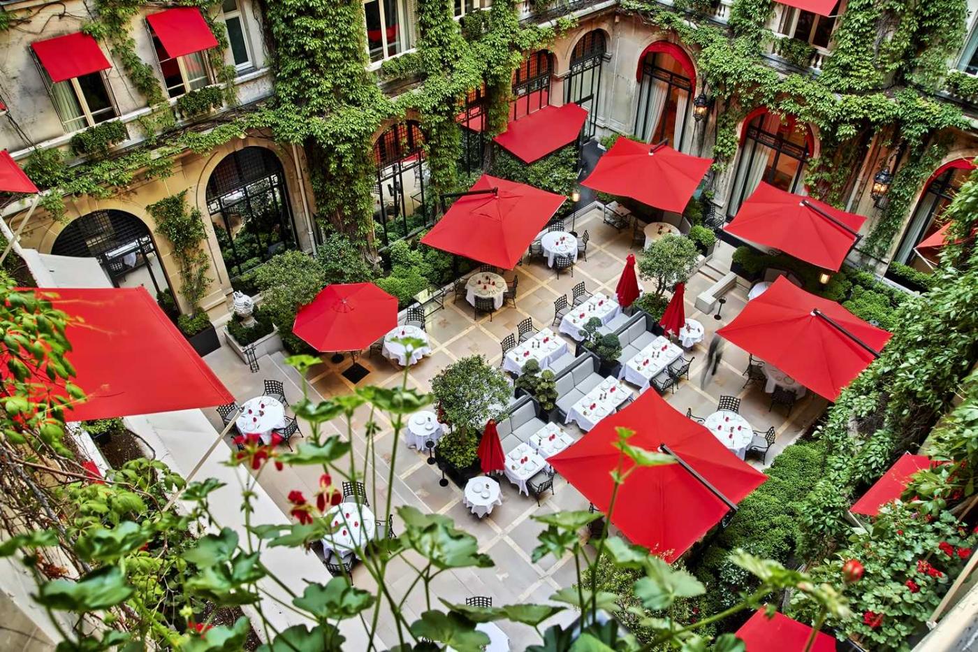 Hotel Plaza Athenee Paris