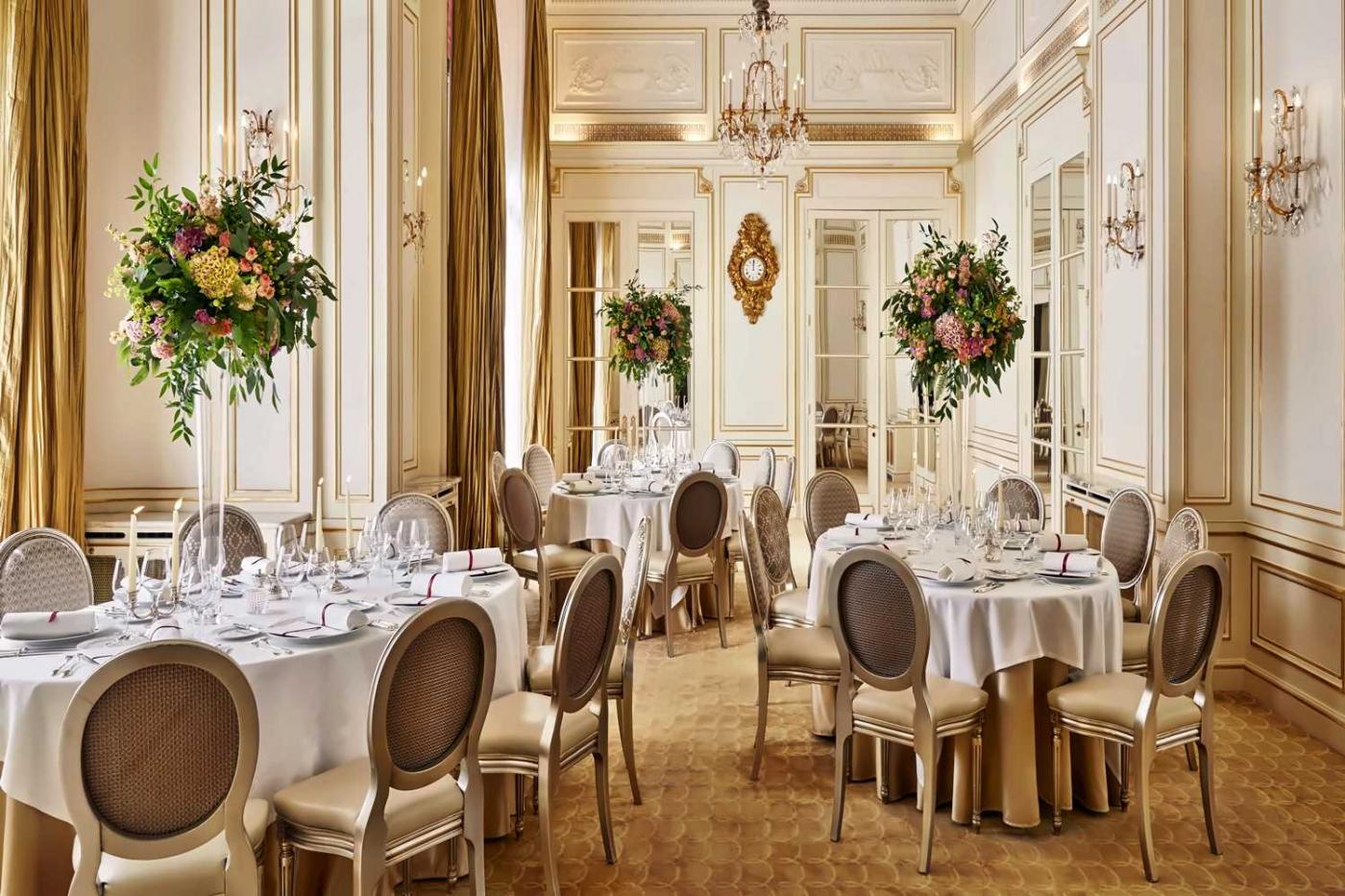 Hotel Plaza Athenee Paris