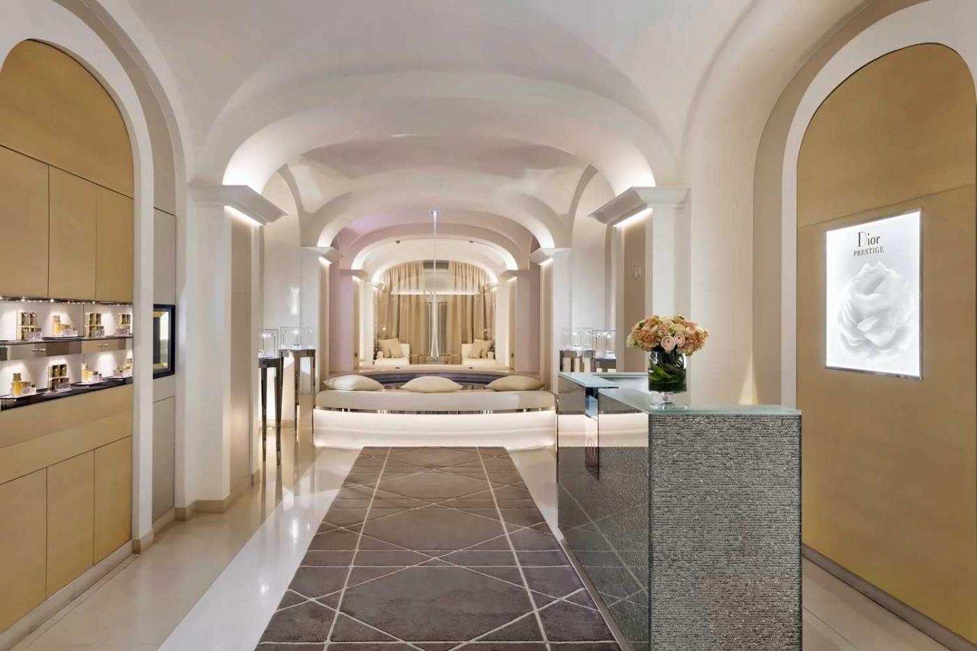 Hotel Plaza Athenee Paris
