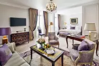 Thumbnail Hotel Plaza Athenee Paris