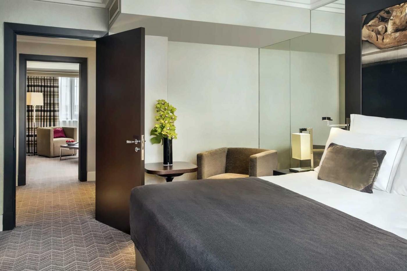 The Lowndes London