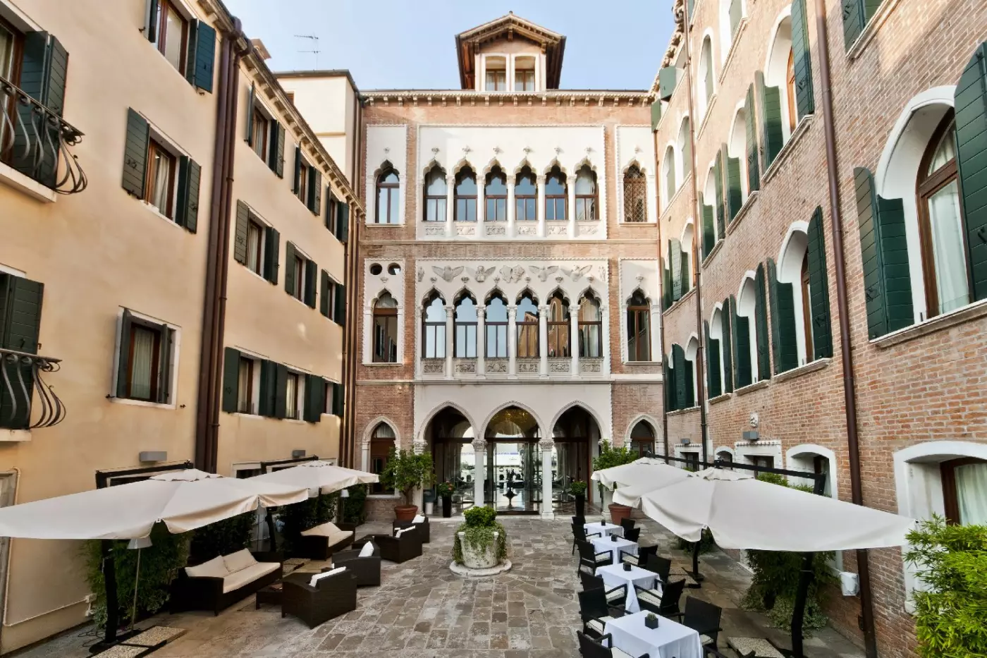 Sina Centurion Palace