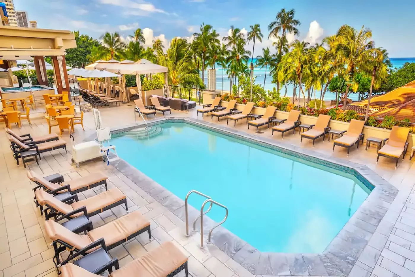 Hyatt Regency Waikiki Beach Resort & Spa