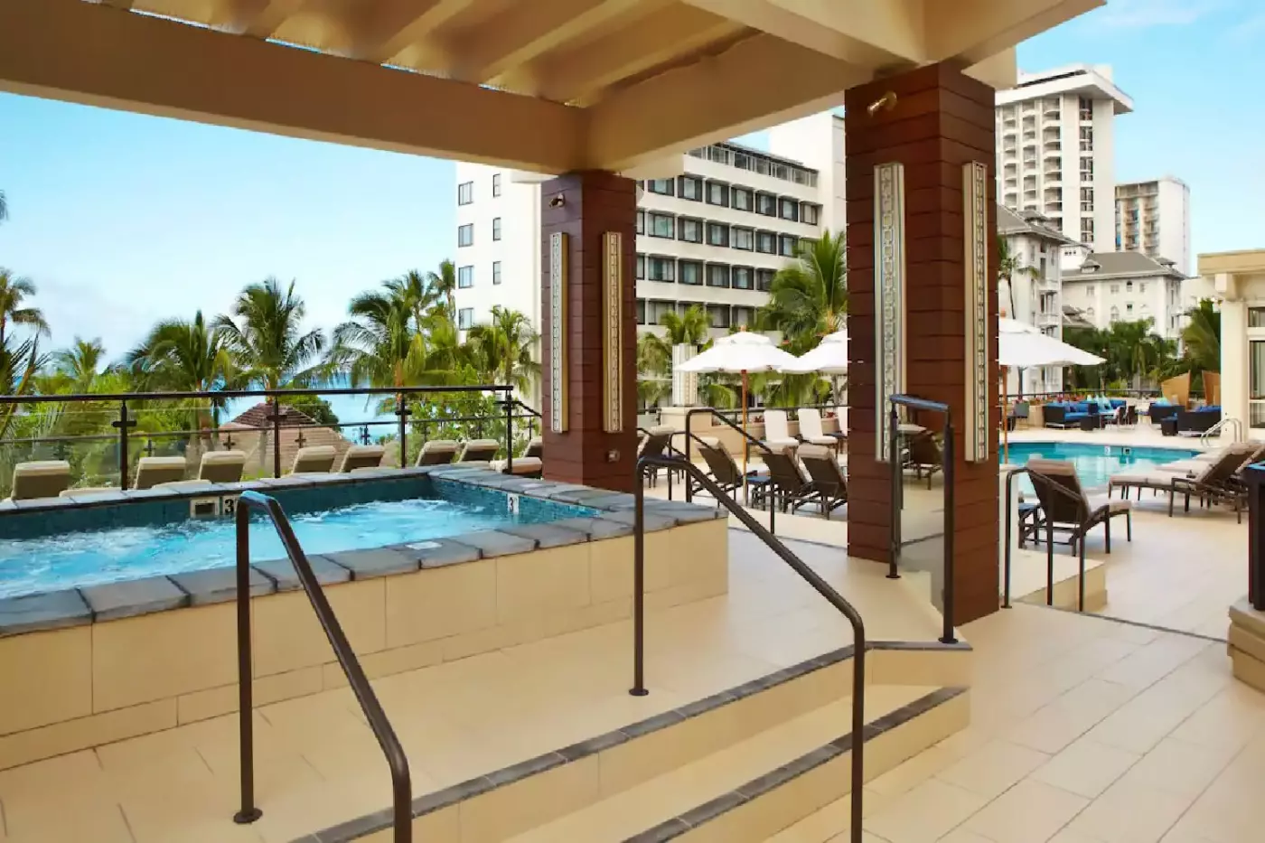Hyatt Regency Waikiki Beach Resort & Spa