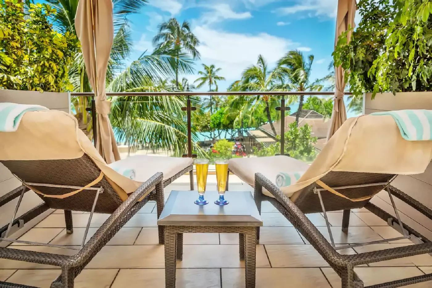 Hyatt Regency Waikiki Beach Resort & Spa