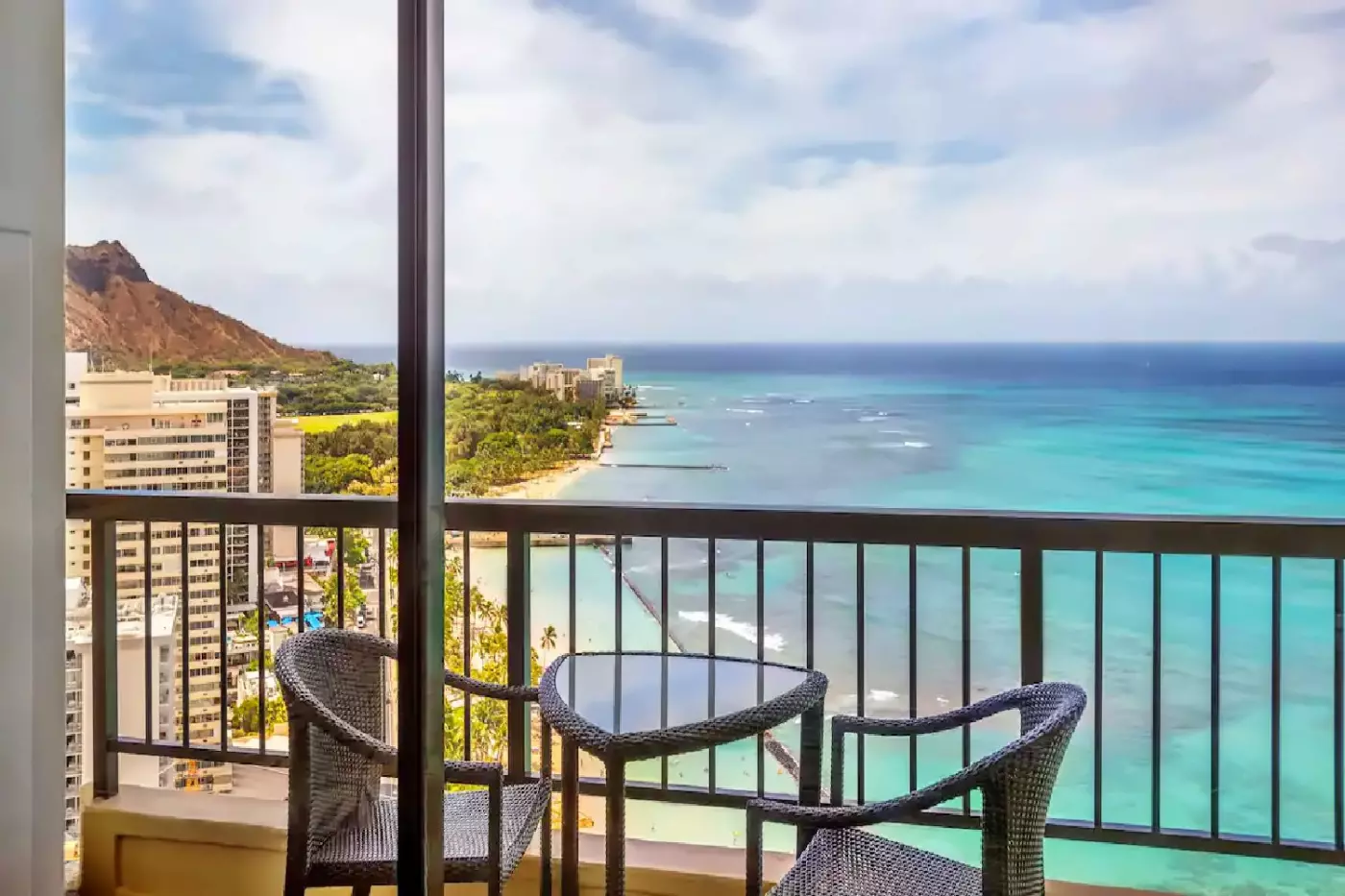 Hyatt Regency Waikiki Beach Resort & Spa