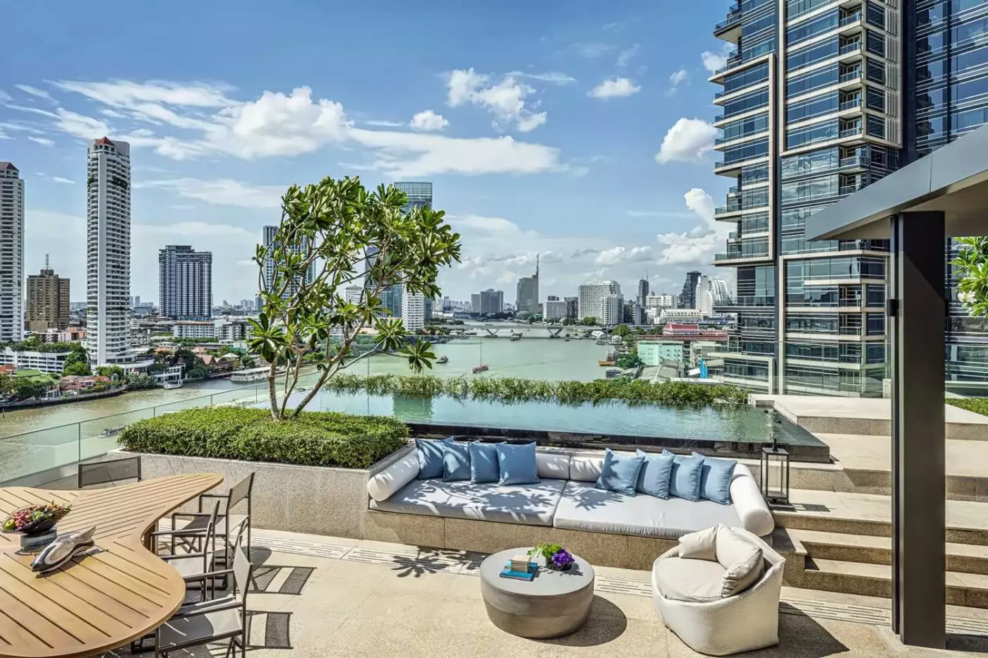 Four Seasons Hotel Bangkok at Chao Phraya River