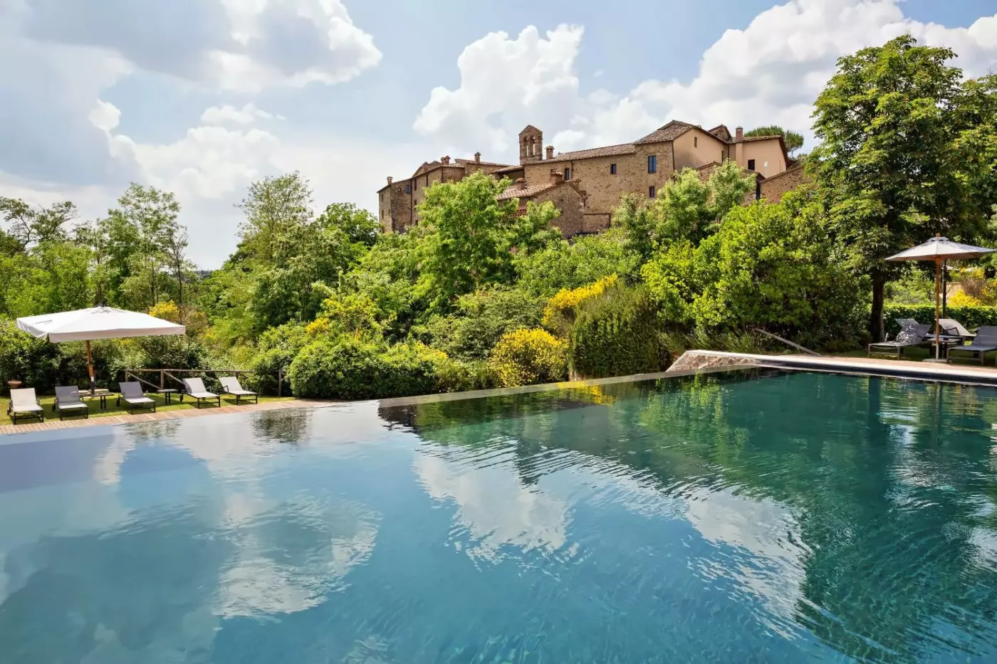 Castel Monastero
