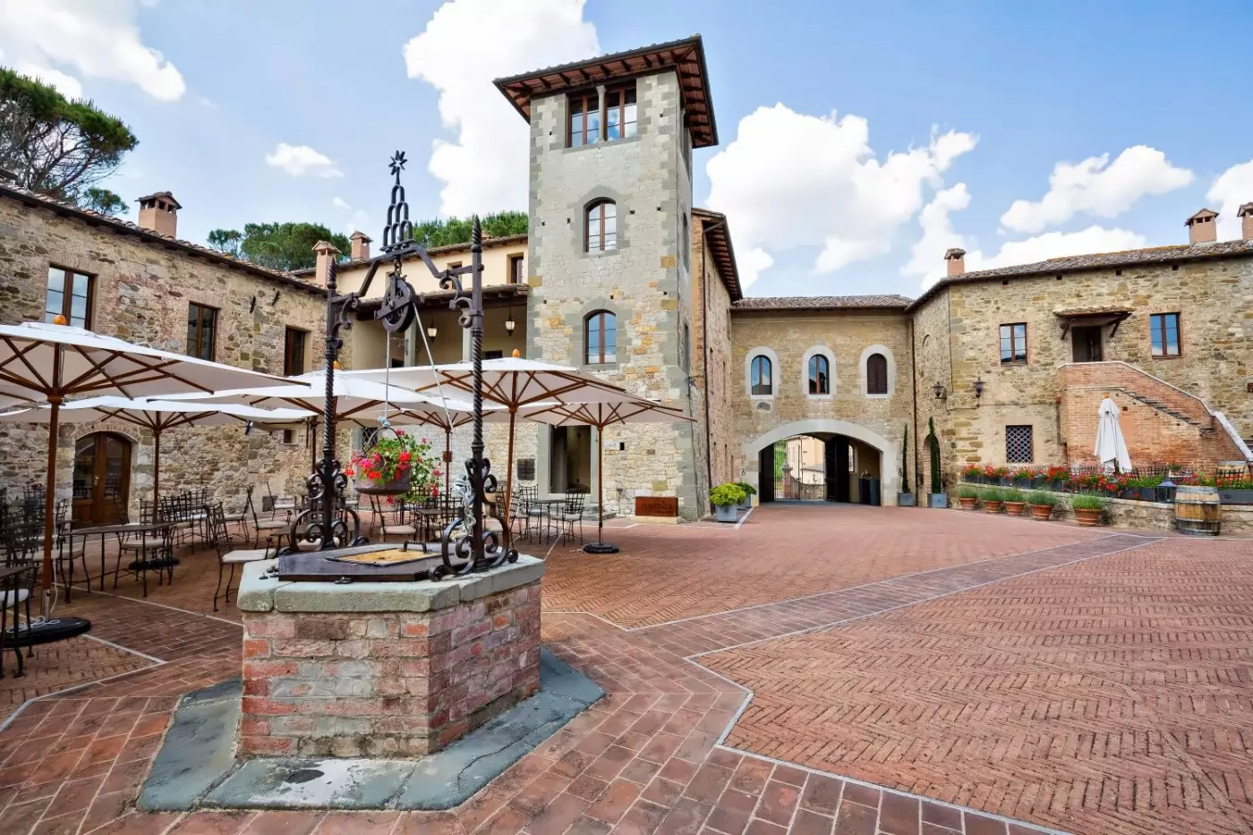 Castel Monastero