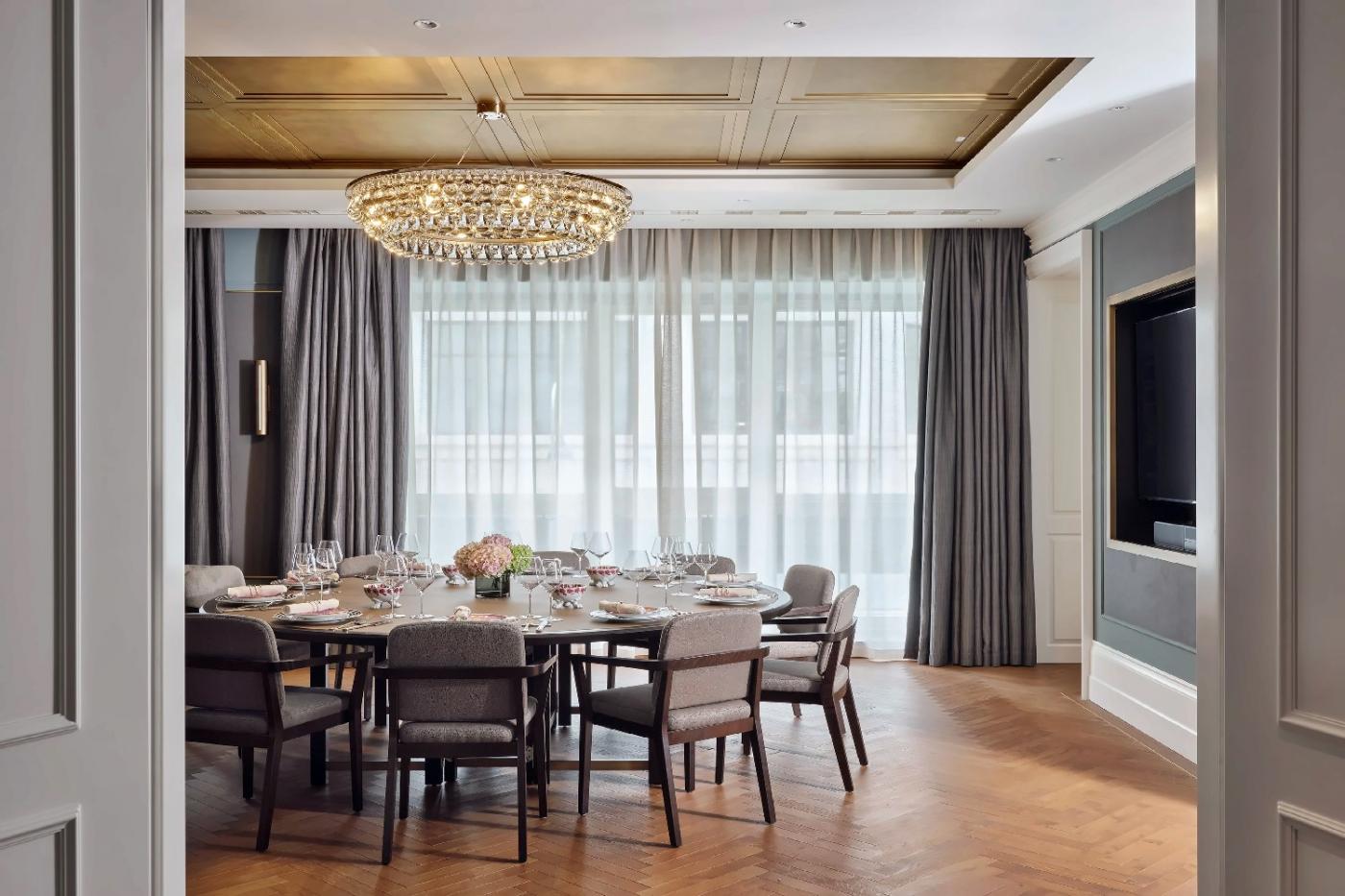 Rosewood Vienna