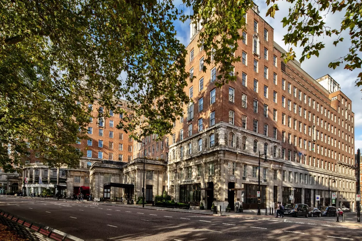 Grosvenor House Suites