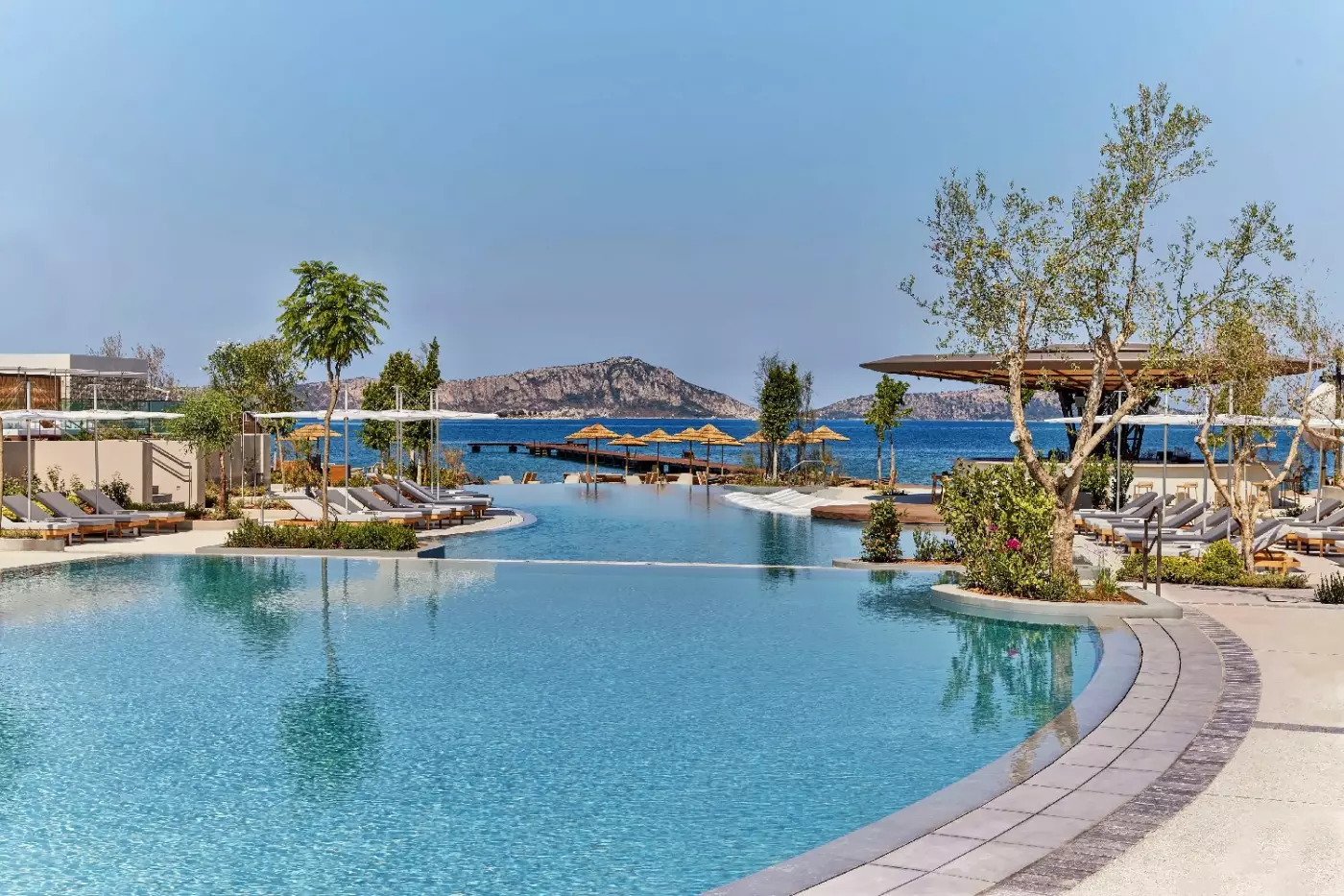 W Costa Navarino