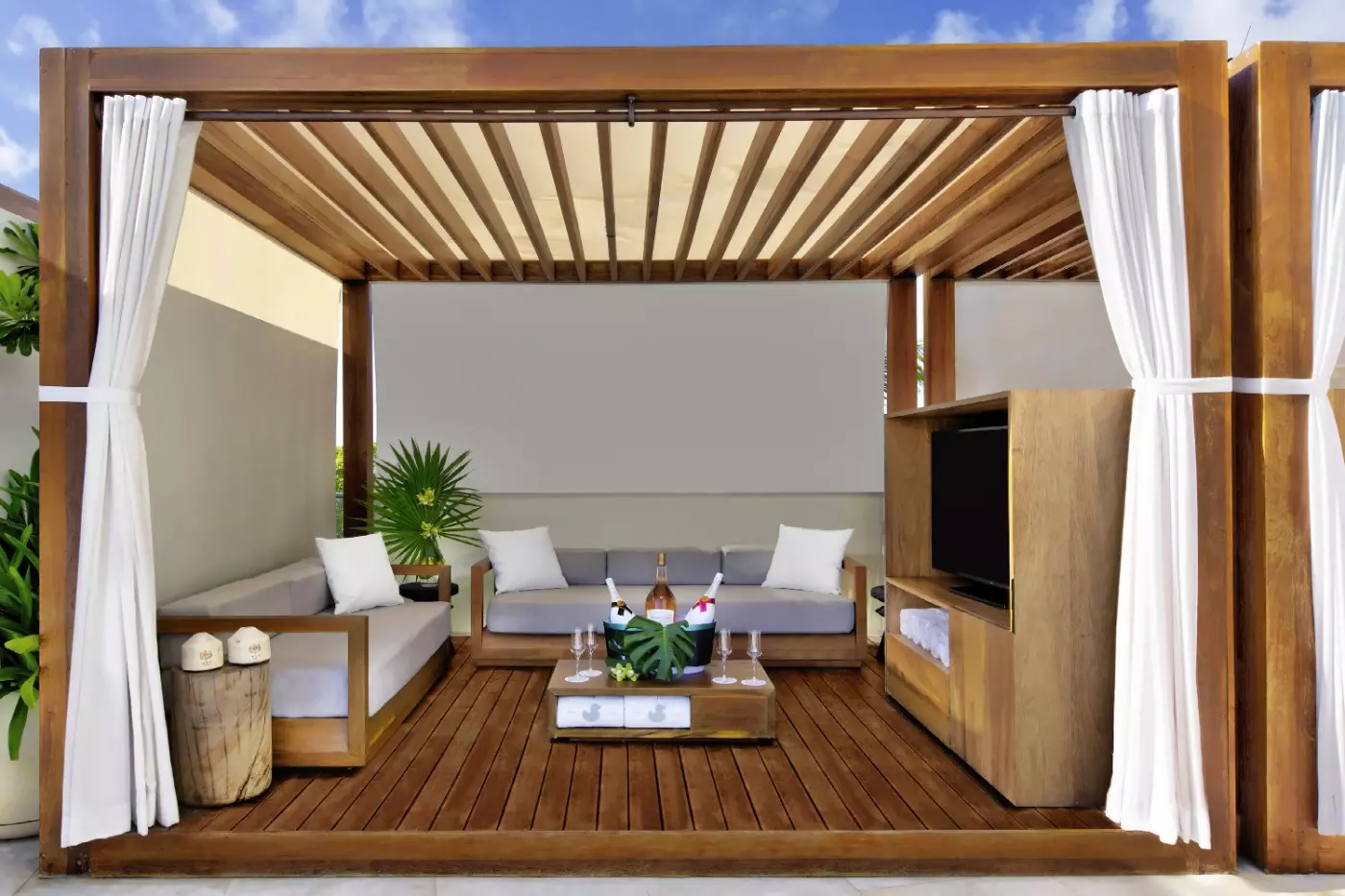 SLS Cancun