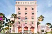 Thumbnail The Colony Hotel