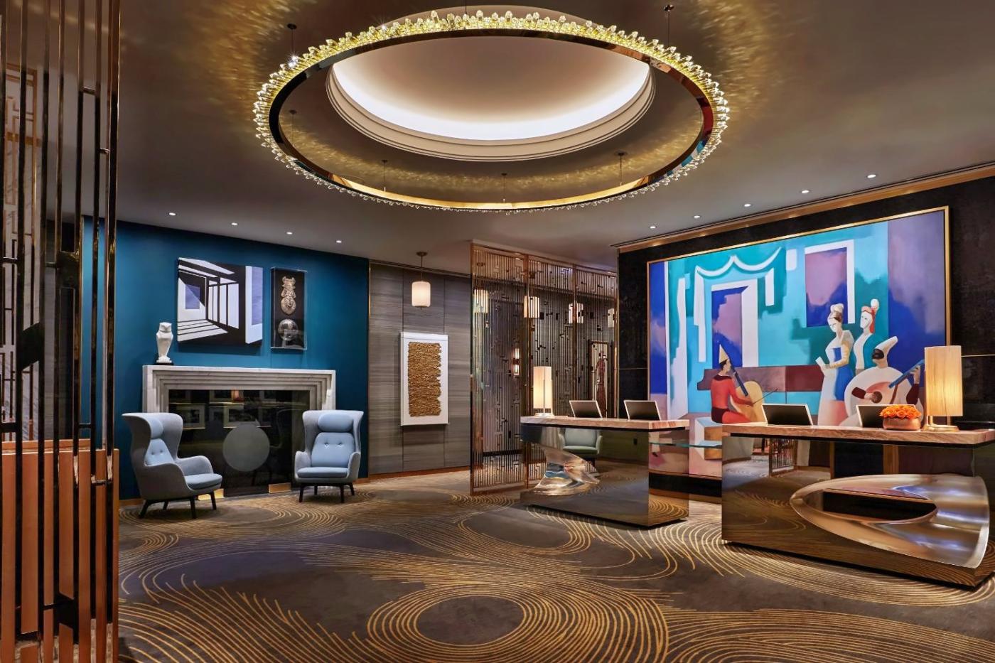 Viceroy Chicago