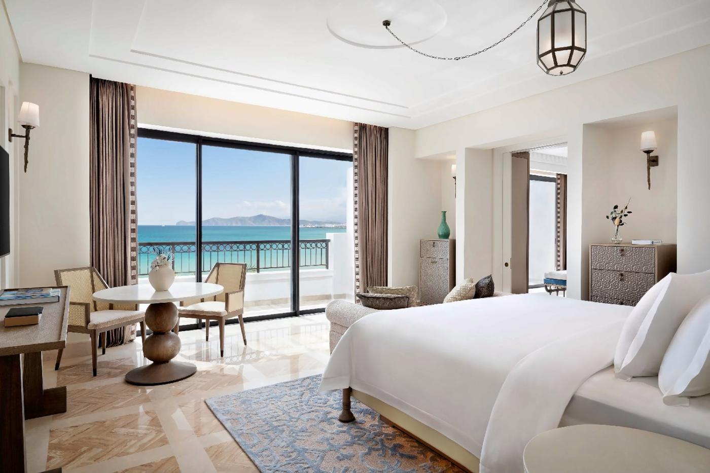 St Regis La Bahia Blanca Resort