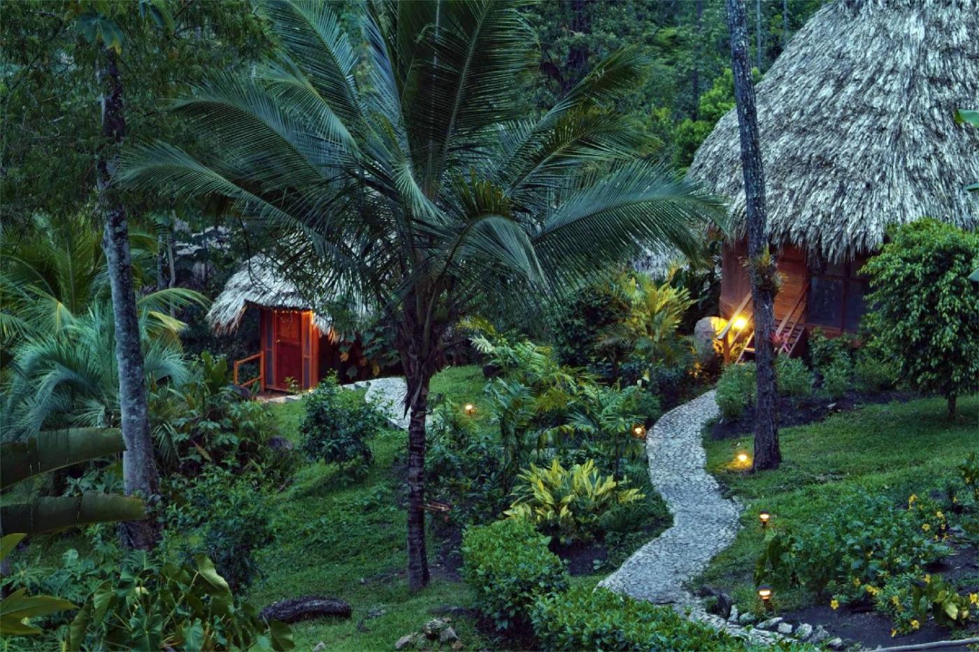 Blancaneaux Lodge