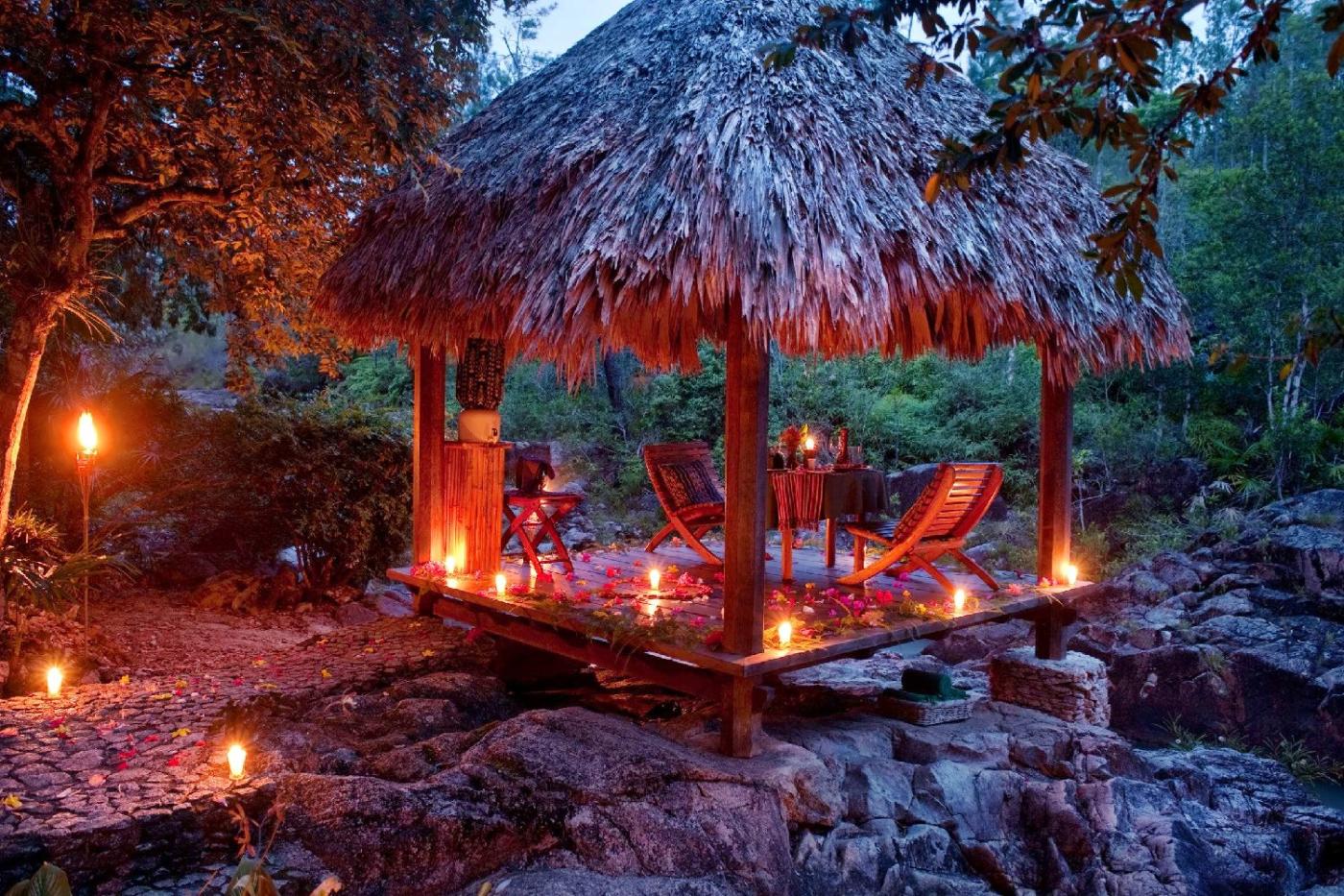 Blancaneaux Lodge