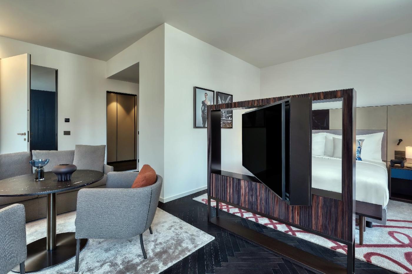 Dorothea Hotel, Budapest, Autograph Collection