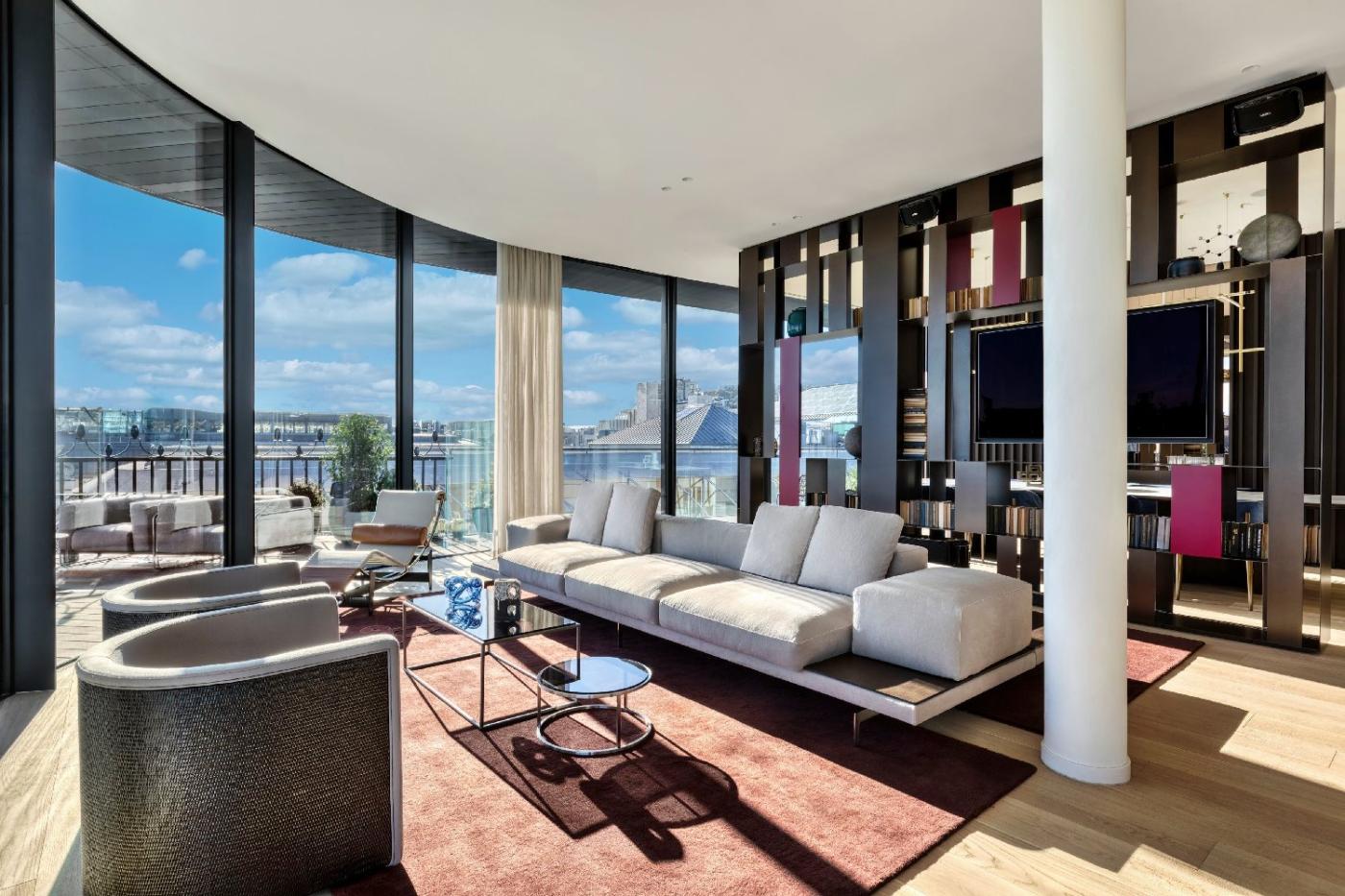 Dorothea Hotel, Budapest, Autograph Collection