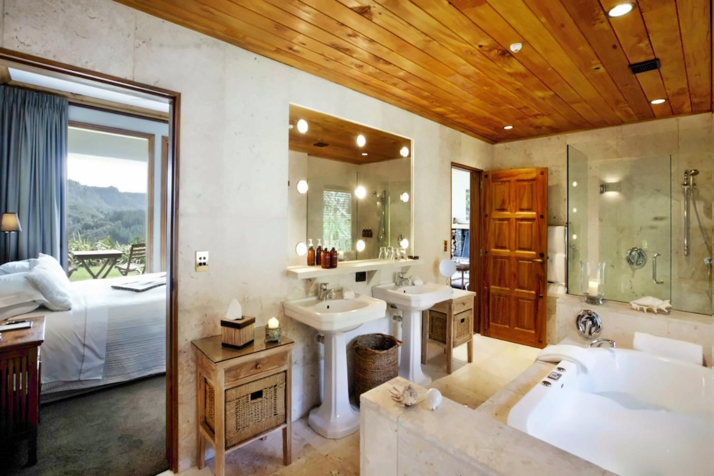 Treetops Lodge & Estates