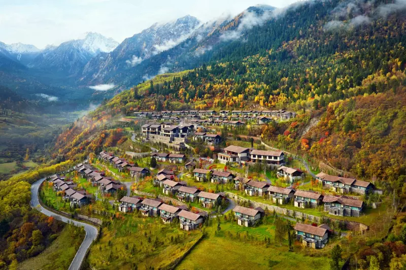 Free Airport Transfers & Free Experiences