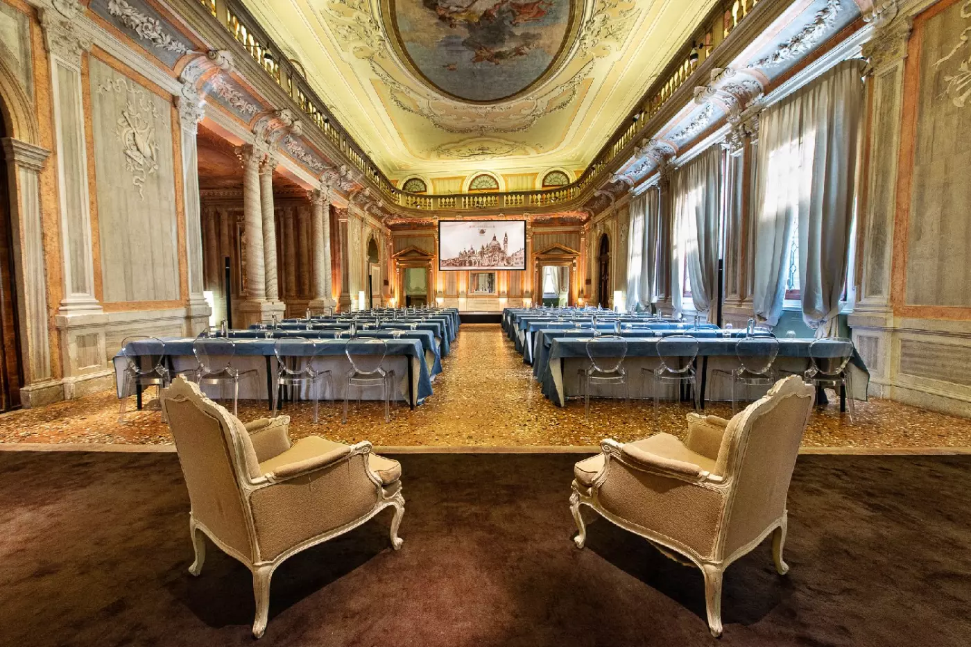 Hotel Monaco & Grand Canal